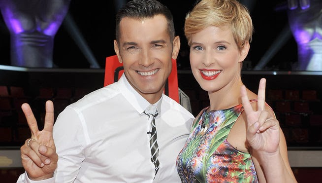 Jesús Vázquez y Tania Llasera en La voz kids Jesús Vázquez y Tania Llasera en La voz kids